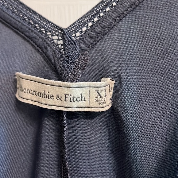 Abercrombie & Fitch top size xl - Picture 2 of 8